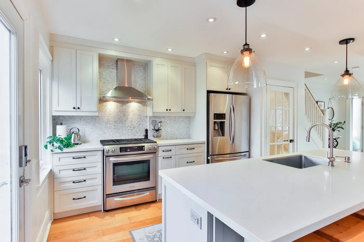 Classic Sunlit Kitchen — Tigard